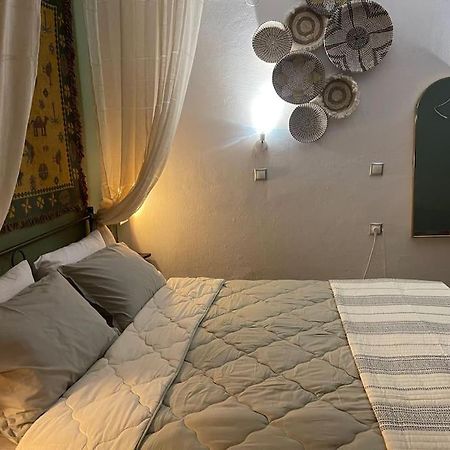 Cozy Studio Apartment ファリラキ エクステリア 写真